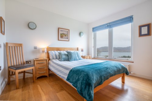Double bedroom with ensuite bathroom