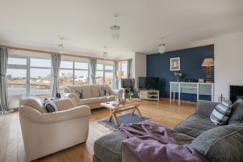 Watch for wildlife at every tidal range from the window here