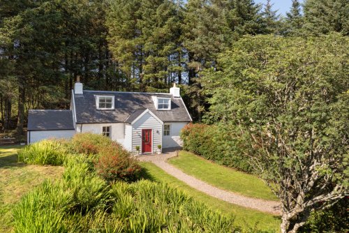 Kilninian Cottage
