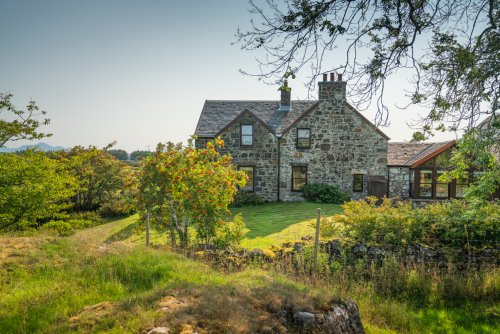 Kilpatrick Farmhouse set in rural surrounds 