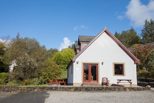 Lileas Cottage with parking space