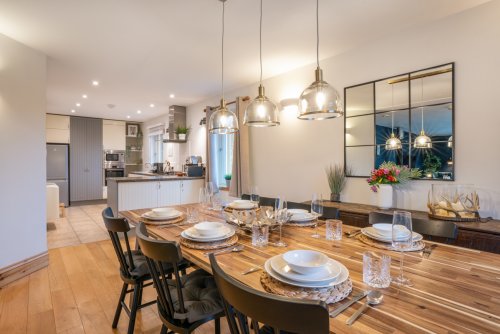 Enjoy a sociable atmosphere with open plan living