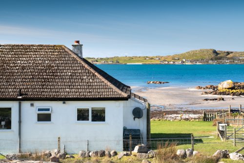 Tigh na Failte's amazing location at the top of the beach