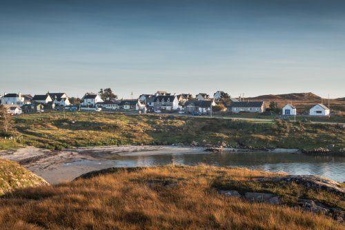 The quaint village of Fionnphort, with seafood bar, pub and shop